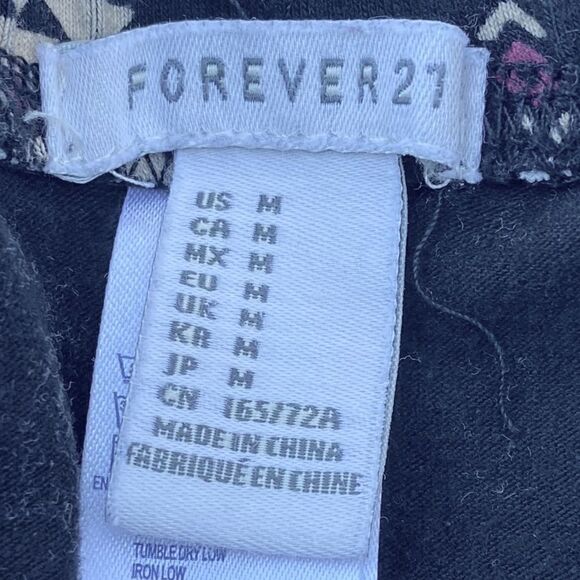 Forever 21 Black Leggings with diamond pattern. Size medium. EUC! - Picture 3 of 4